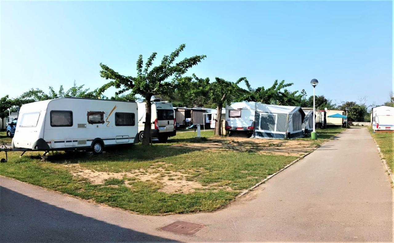 Camping Derby Loredo Kültér fotó